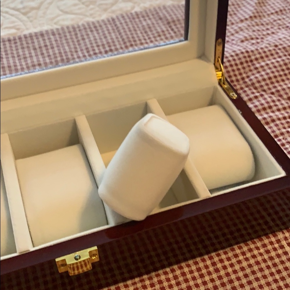 Watch Box - Picture 2 of 3